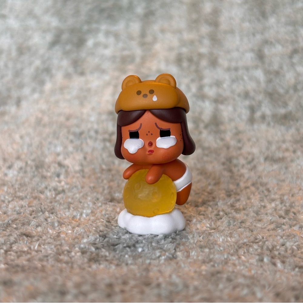 Crybaby Pop Bean | Light up the Night Sky series | POP MART mini figure